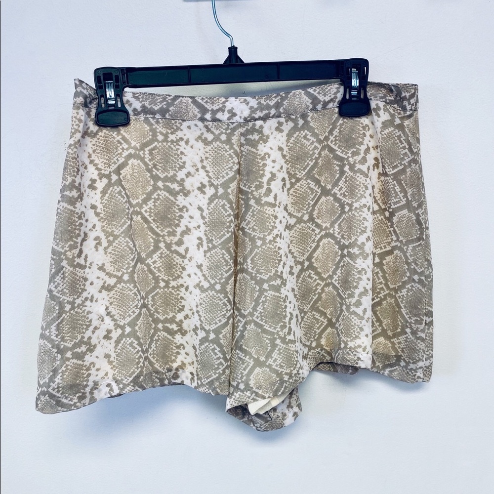 David Bitton Snake Pattern Shorts - Picture 3 of 4